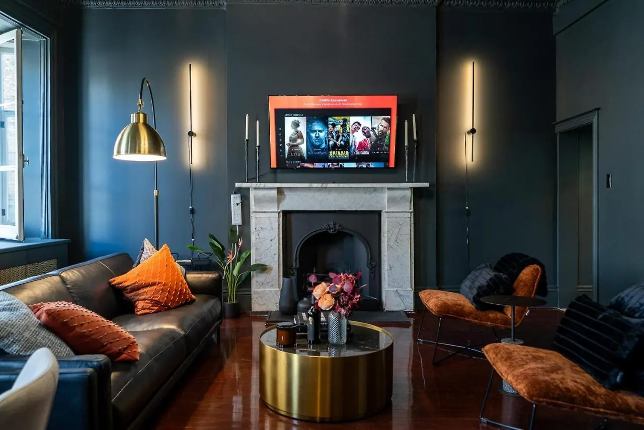 Gothic Styled Historical Condo In Old Quebec 0*,